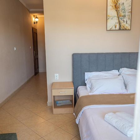 Beach Walk Apartments Ulcinj Bagian luar foto