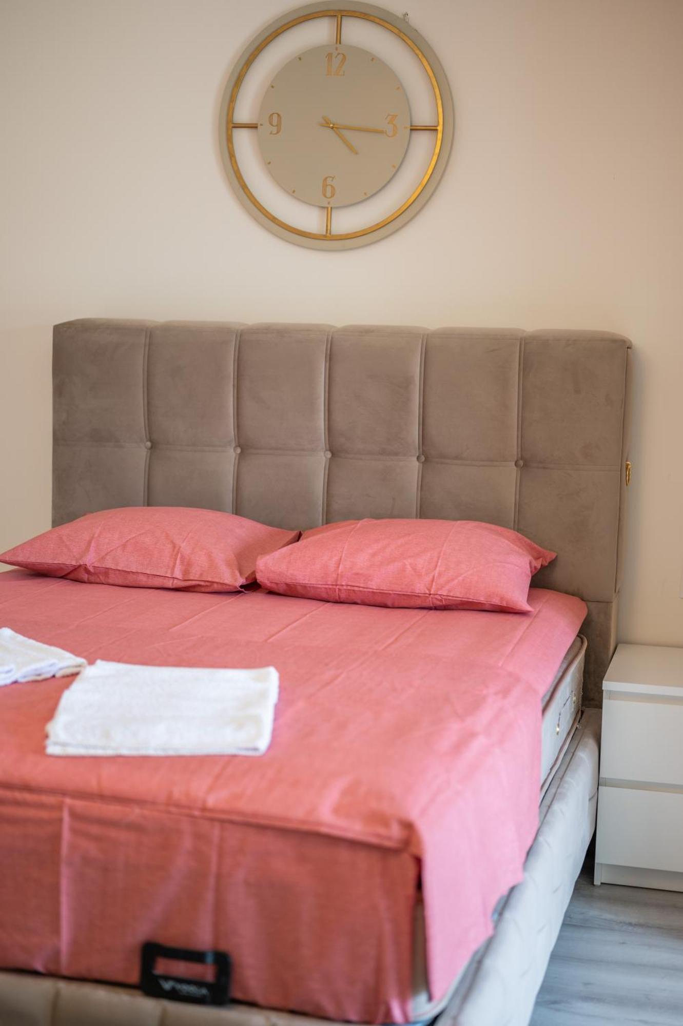 Beach Walk Apartments Ulcinj Bagian luar foto