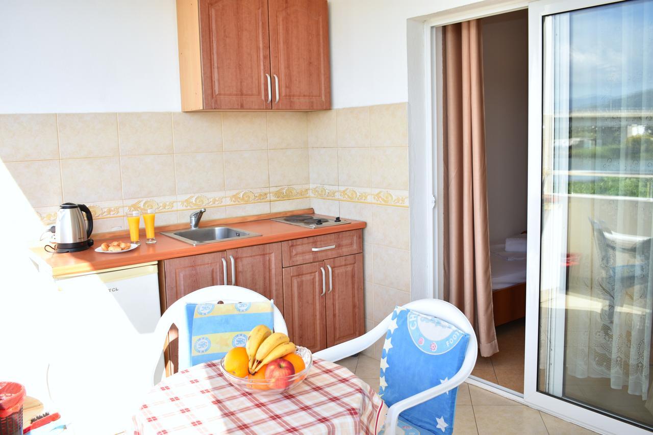 Beach Walk Apartments Ulcinj Bagian luar foto